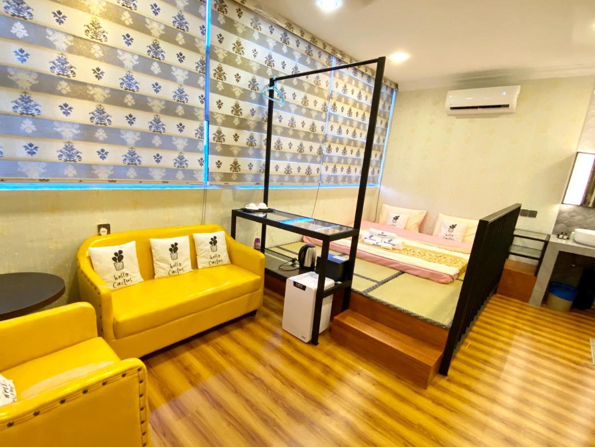 J Boutique Hotel 新张优惠 Muar Exterior photo