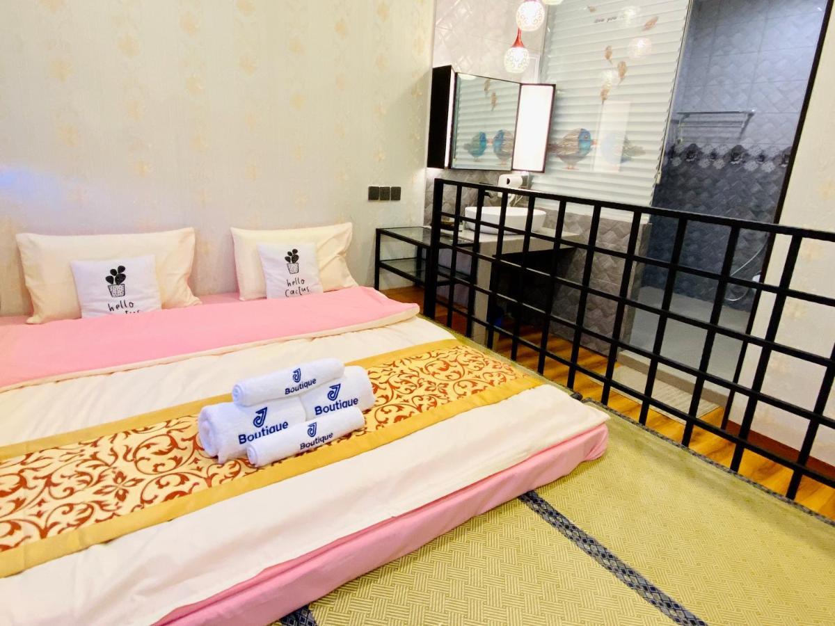 J Boutique Hotel 新张优惠 Muar Exterior photo